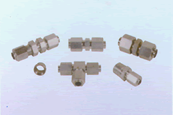 CZY4系(xì)列擴口式(shì)管接頭